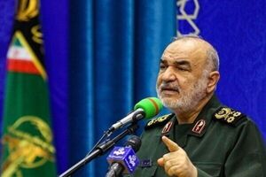 هرگز میدان را ترک نمیکنیم / سپاه در عرصه خدمترسانی به مردم حضوری همیشگی دارد