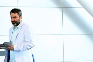 پرونده سازی برای مدیری که زیر بار پخش فیلمهای کمدی در محرم و صفر نرفت / آغاز پروژه تسویه حساب با تهیه کننده خندوانه