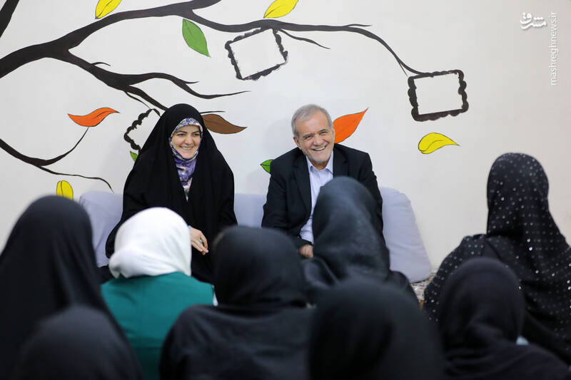 بازدید پزشکیان از مرکز نگهداری کودکان بیسرپرست+ عکس