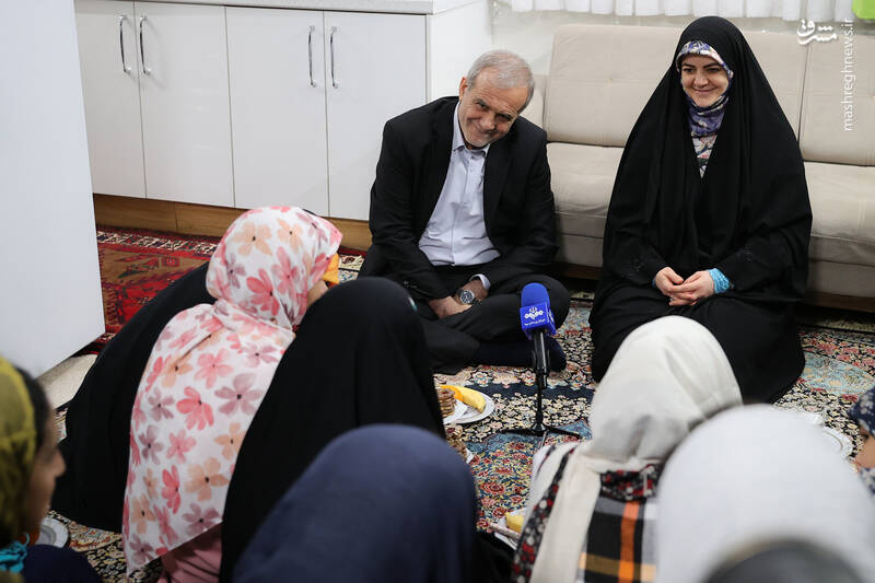 بازدید پزشکیان از مرکز نگهداری کودکان بیسرپرست+ عکس