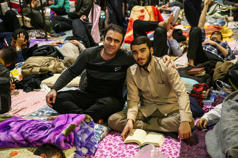 عکس / آیین اعتکاف منتظران در آستان مقدس مسجد جمکران 13