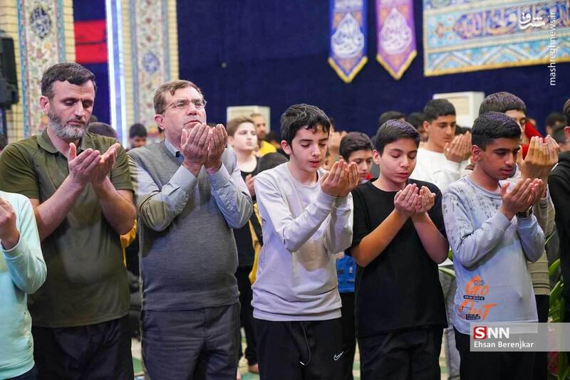عکس / اعتکاف دانش آموزی در مسجد شهید دستغیب شیراز 31