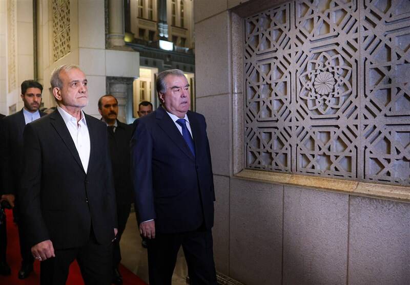 عکس/ بازدید پزشکیان از کاخ نوروز تاجیکستان