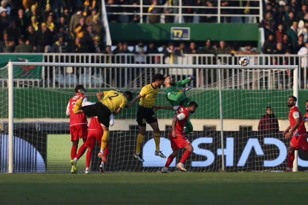 پرسپوليس،بازي،سپاهان،باقري،بازيكن،گل،عنوان،كريم،تيم،سرمربي،ا ...