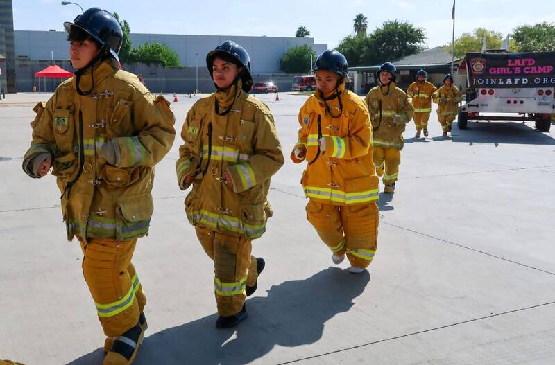 وقتی زیرساخت آتشنشانی لس آنجلس فدای همجنسبازان شد! +عکس و فیلم