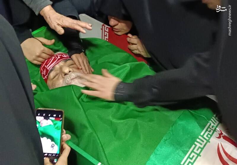 وداع با پیکر شهیدان رازینی و مقیسه در معراج شهدا+ عکس و فیلم