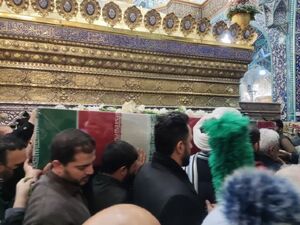 طواف پیکر شهیدان رازینی و مقیسه در حرم‌ حضرت معصومه(س)