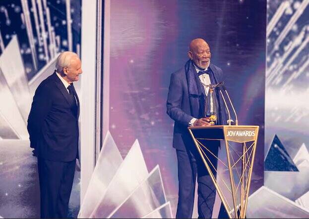 هاپکینز، فریمن و دیگر ستارهها در عربستان