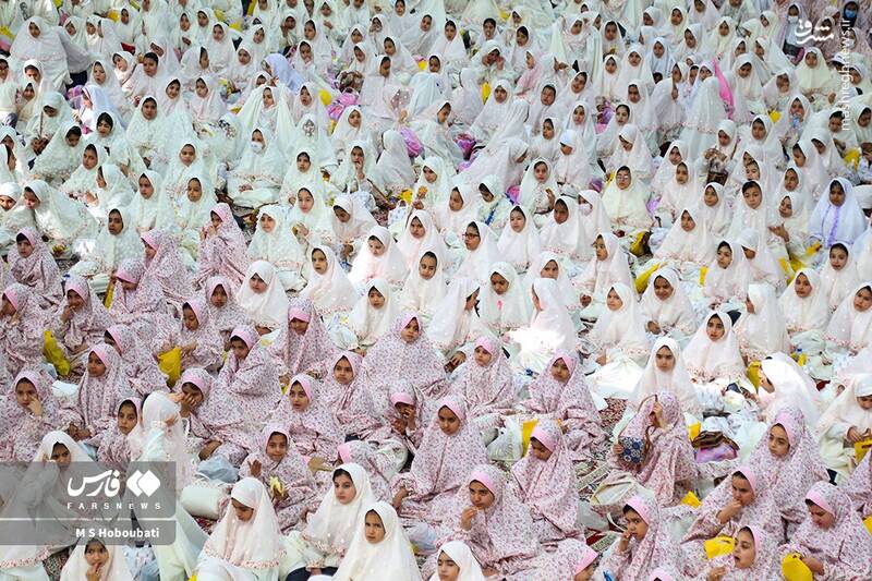عکس / جشن تکلیف بزرگ 2000نفری دختران دارالعباده 11