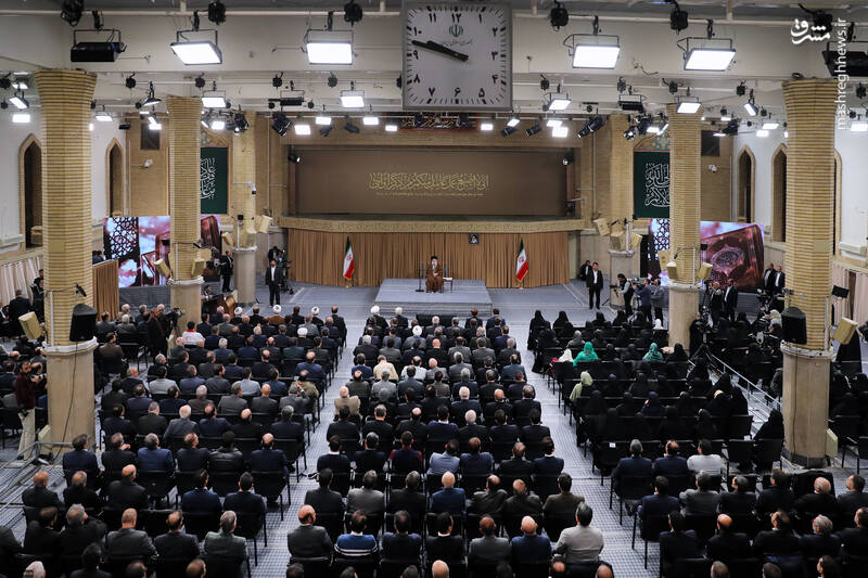 دستگاههای دولتی و نظارتی نباید سرعتگیر بخش خصوصی باشند/ عدم وابستگی به دلار یک اقدام مهم است که باید پیگیری جدی شود/ متوهم خیالباف گفته ایران ضعیف شده؛ آینده نشان خواهد داد چه کسی ضعیف شده