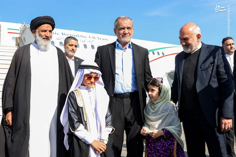 پزشکیان وارد استان خوزستان شد/ آغاز دیدار مردمی رئیسجمهوری در اهواز+ عکس