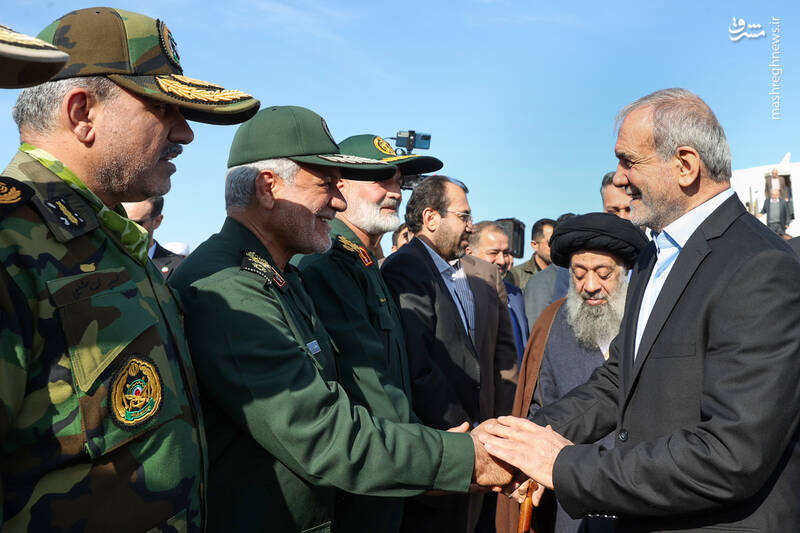 پزشکیان وارد استان خوزستان شد/ آغاز دیدار مردمی رئیسجمهوری در اهواز+ عکس