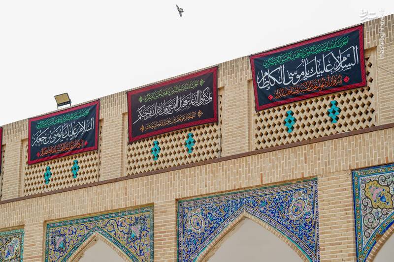 عکس/ نصب کتیبههای شهادت موسی بن جعفر در سامرا