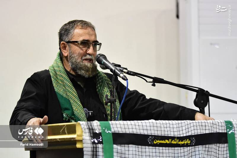 عکس/ وداع با پیکر ۴۰ شهید در مسجد جامع خرمشهر