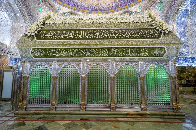 عکس/ گل آرایی ضریح امیرالمومنین در آستانه عید مبعث