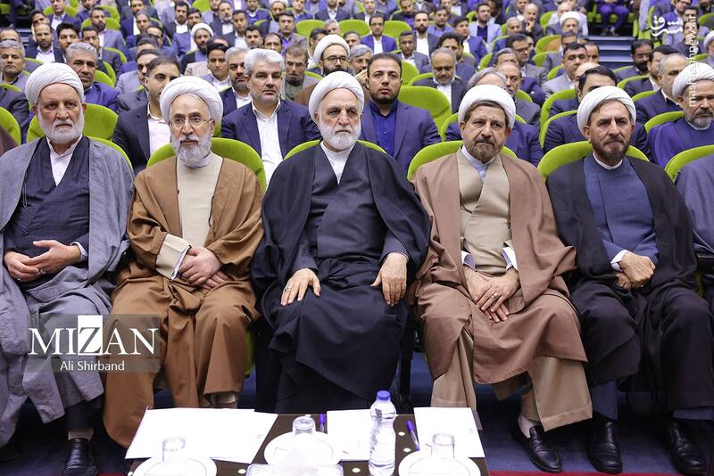 عکس/ همایش دادستانهای عمومی و انقلاب نظامی و ویژه روحانیت سراسر کشور عکس/ همایش دادستانهای عمومی و انقلاب نظامی و ویژه روحانیت سراسر کشور