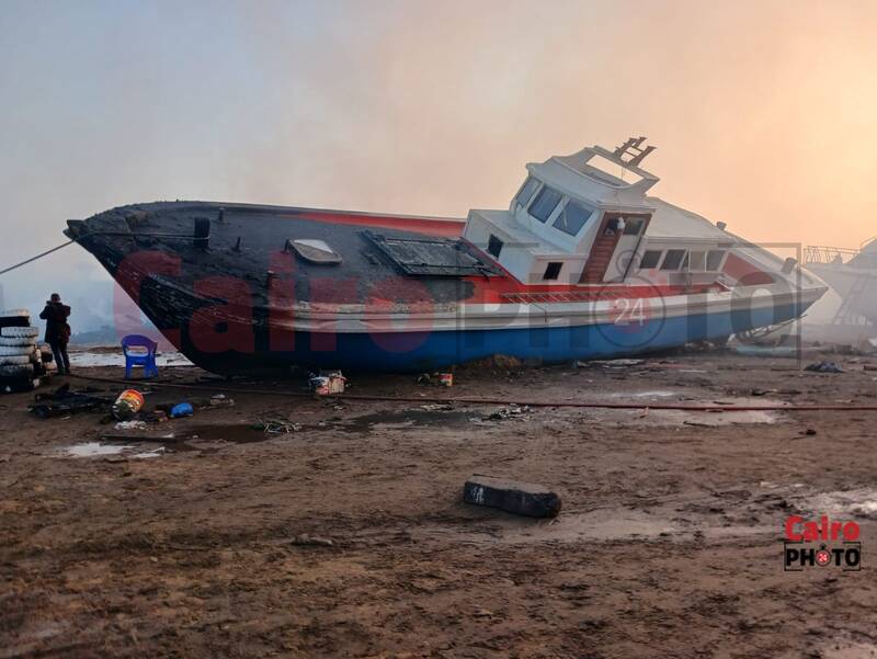 آتش کشتیهای مصری را در کام خود فرو برد +فیلم و عکس