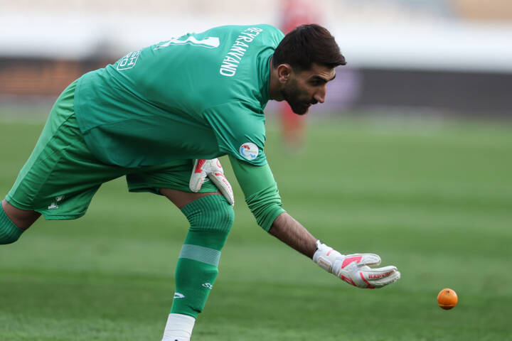 جدایی بیرانوند اشتباه بود، اما کسی حق توهین ندارد/ قلعهنویی باید انتقادپذیر باشد