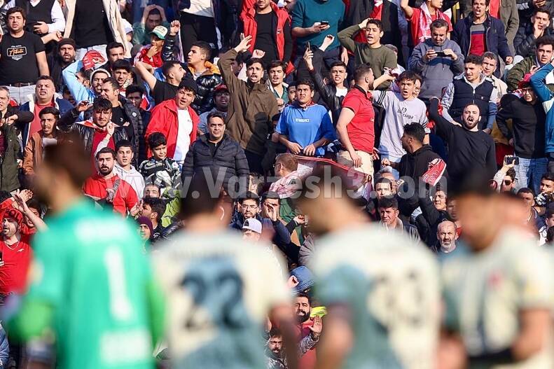 مدیران پرسپولیس و تراکتور به وزارت احضار شدند!