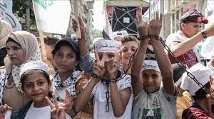 چرا انقلابی ماندند؟