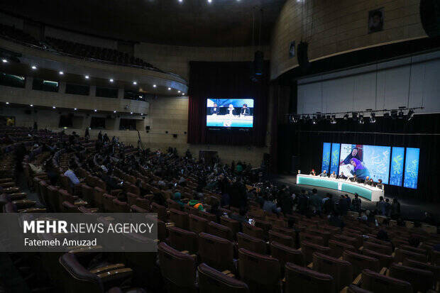 کمدی پژمان جمشیدی حاشیهساز شد؛ «صنم» با جشنواره فیلم فجر چه کرد؟