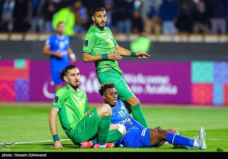 الشرطه با یک شوت در چارچوب گل زد!
