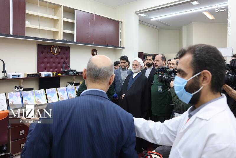 عکس/ بازدید اژهای از نمایشگاه روایت پیشرفت الگوی دانشگاه تراز اسلامی عکس/ بازدید اژهای از نمایشگاه روایت پیشرفت الگوی دانشگاه تراز اسلامی