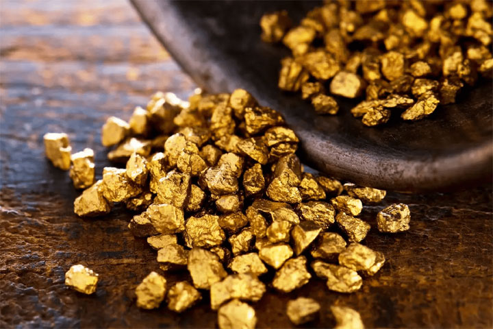 طلای آب شده چیست و چرا سرمایهگذاری روی آن بهصرفه است؟
