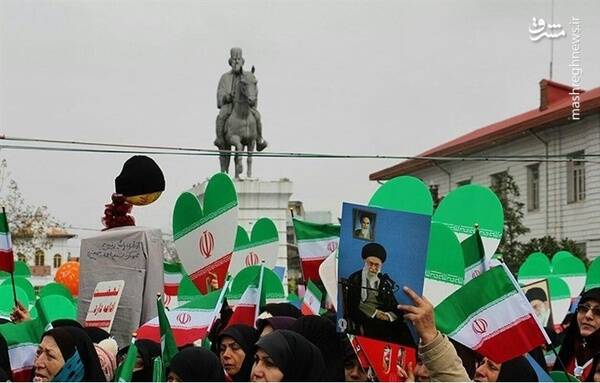 ۴۶ سال بعد، همان شور، همان صدا/ مردم در شهرها و روستاهای مختلف کشور به میدان آمدند +عکس و فیلم