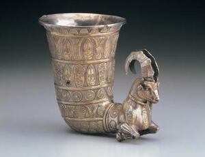 تصویری از تکوک به شکل بز کوهی از گنجینه غار کلماکره لرستان