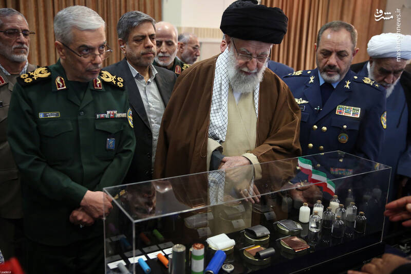 راهپیمایی ۲۲ بهمن پیام اتحاد ملت ایران به تهدیدهای احمقانه دشمن/ قدرت دفاعی کشور؛ مایه افتخار دوستان و موجب هراس دشمنان است