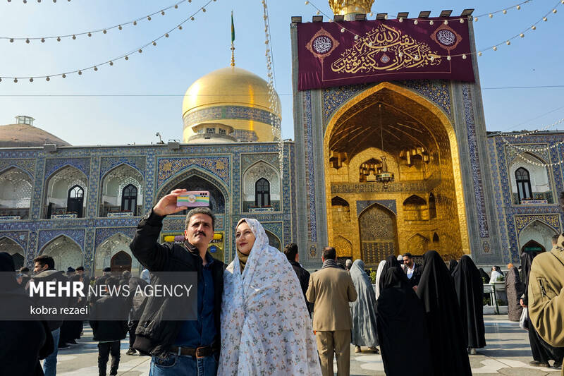عکس/ حال و هوای حرم مطهر امام رضا(ع) در روز نیمه شعبان