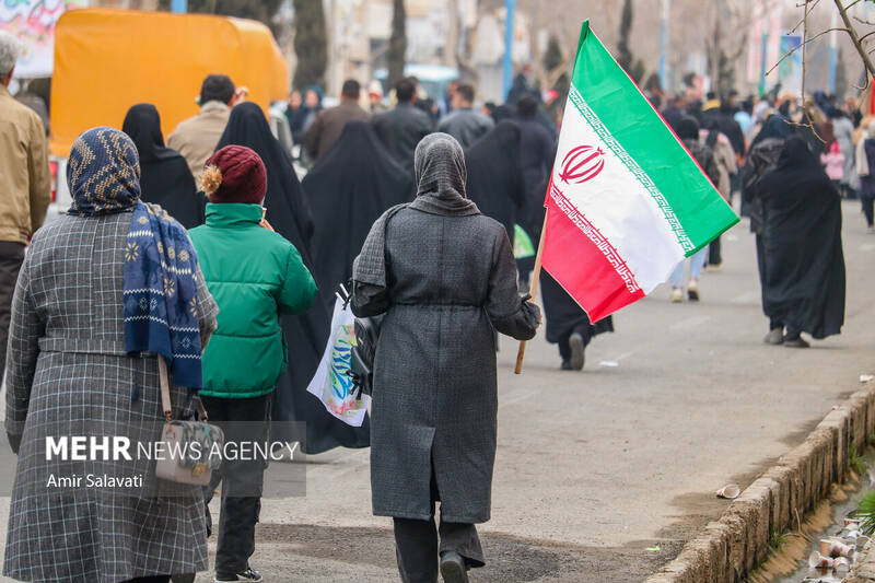 شادپیمایی نیمه شعبان در سمنان