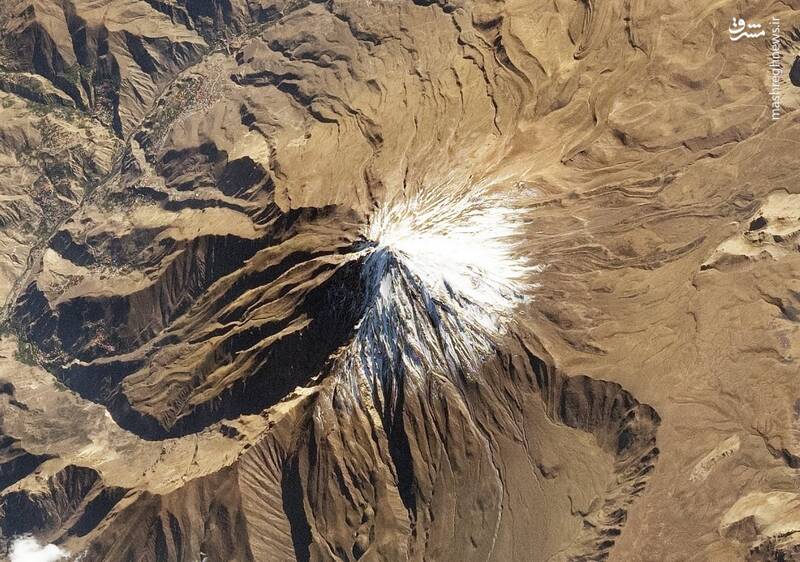 نحوه پیدایش درهی بخار در دماوند+ فیلم