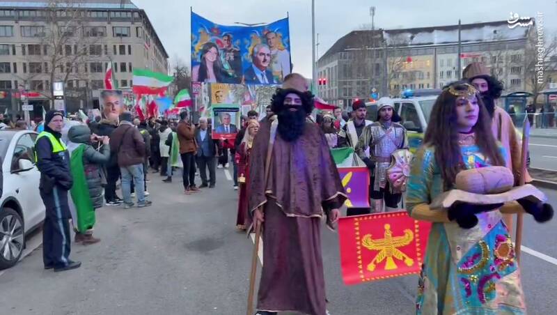 توهمات یک ورشکسته سیاسی در مونیخ/ ماجرای جلوگیری از رضا پهلوی برای ورود به کفنراس مونیخ چه بود؟