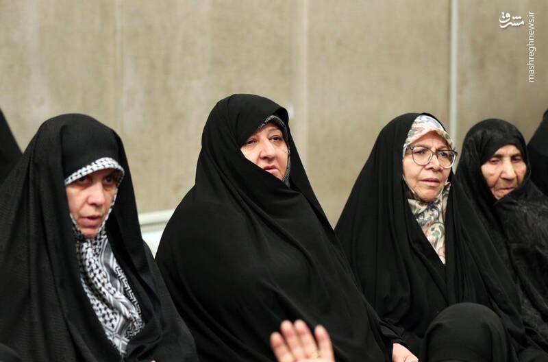 عکس/ حضور همسر شهید مهدی باکری در حسینیه امام خمینی(ره)