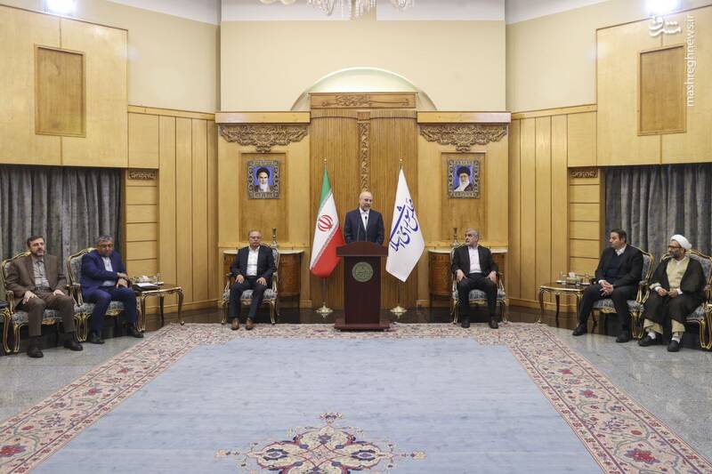 عکس/ عزیمت رئیس مجلس به جمهوری آذربایجان