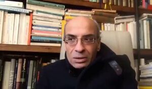 رضا پهلوی فقط به درد دکوراسیون می‌خورد!+ فیلم