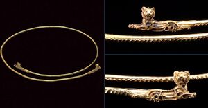 تصویری از طوق طلا از دوره هخامنشی