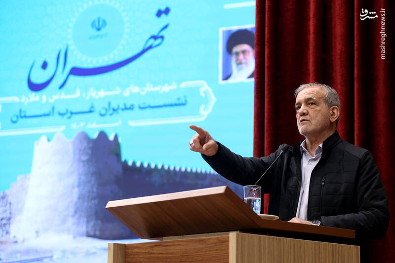 باید فرصتهای داخلی و تهدیدهای خارجی را بشناسیم تا نقاط قوت را تقویت کنیم/ این ما هستیم که تصمیم میگیریم که آینده را چگونه شکل بدهیم