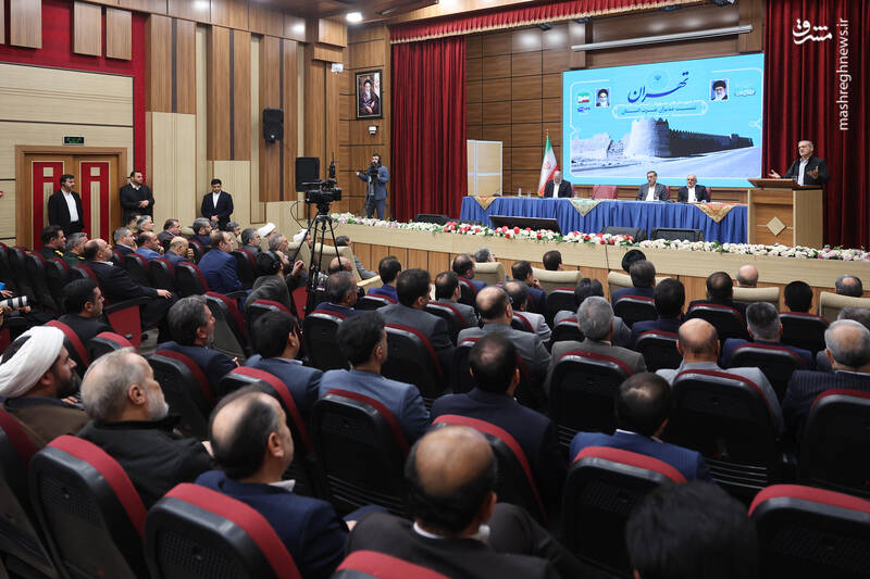 باید فرصتهای داخلی و تهدیدهای خارجی را بشناسیم تا نقاط قوت را تقویت کنیم/ این ما هستیم که تصمیم میگیریم که آینده را چگونه شکل بدهیم