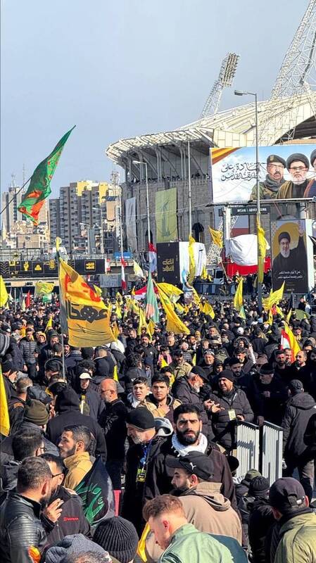 لحظه به لحظه با تشییعکنندگان در مراسم وداع با سیدالشهدای مقاومت/ یوم الله محور مقاومت، این بار در بیروت/ رئیس مجلس به همراه هیئت بلند پایه ایرانی وارد بیروت شد +عکس و فیلم