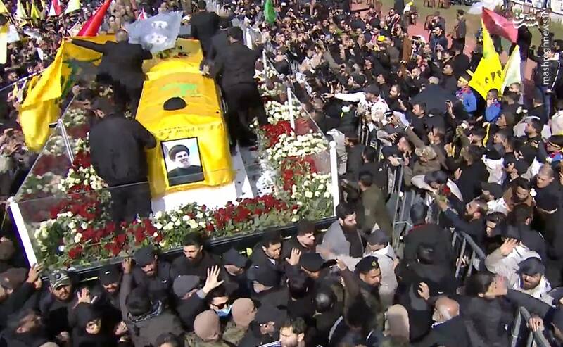 عکس/ ورود پیکر شهیدان نصرالله و صفیالدین به محل مراسم تشییع