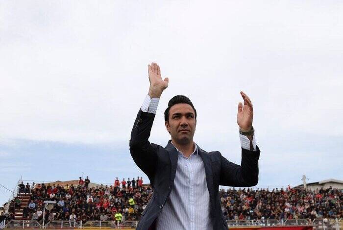 پیشنهاد جذاب روی میز جواد؛ نکونام به لیگ برتر بر میگردد؟