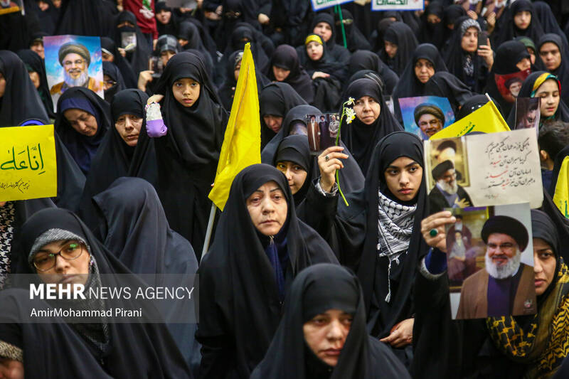 بزرگداشت رهبران شهید مقاومت در حرم حضرت معصومه (س)