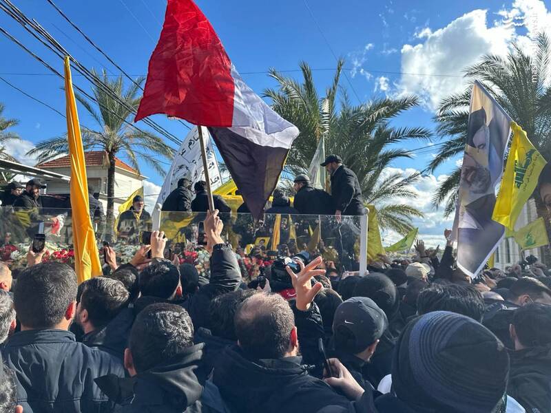 عکس/ مراسم تشییع شهید صفیالدین در جنوب لبنان