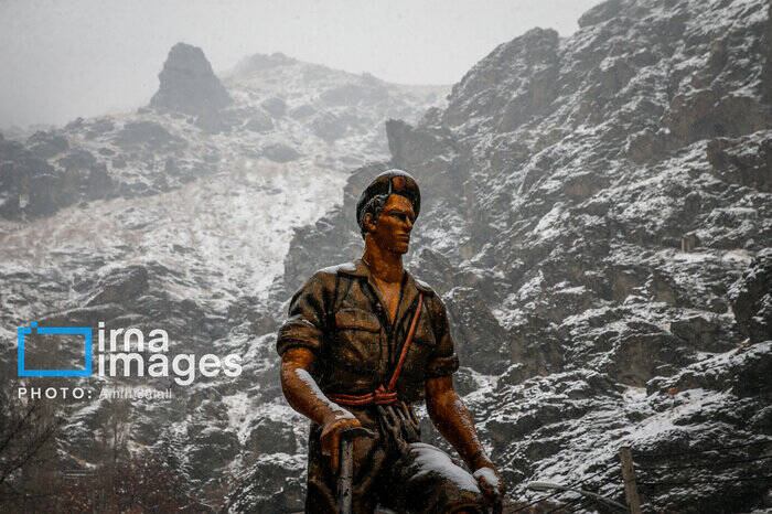 باد شدید در تهران میوزد؛ بارش برف در نیمه شمالی