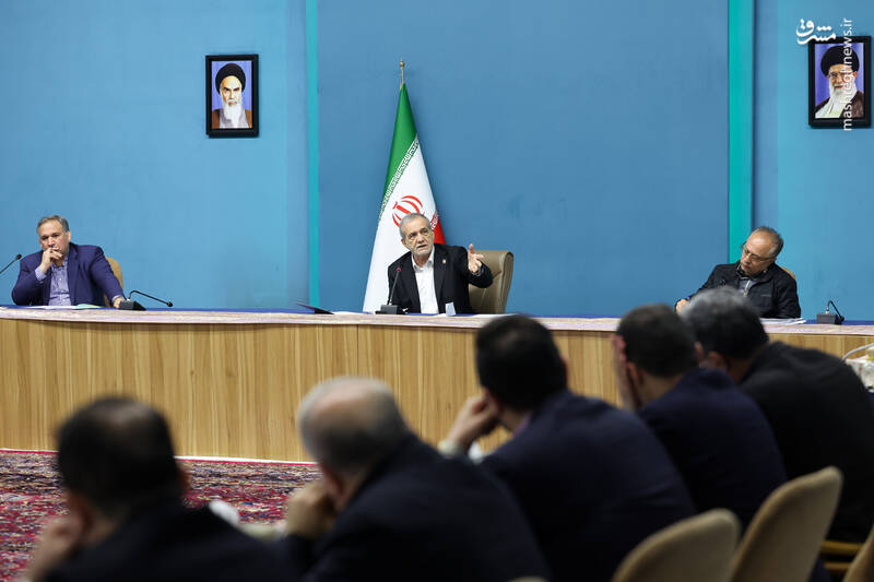 عکس/ دیدار نمایندگان استانهای ساحلی خزر با پزشکیان