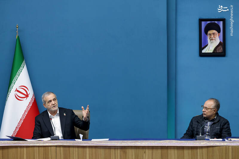 عکس/ دیدار نمایندگان استانهای ساحلی خزر با پزشکیان