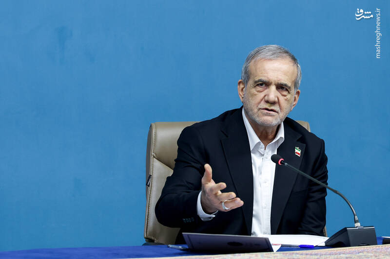 عکس/ دیدار نمایندگان استانهای ساحلی خزر با پزشکیان